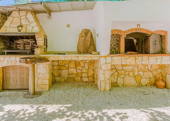 Trullo Poggio Holiday home *